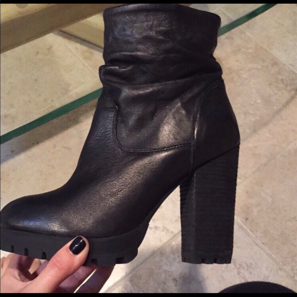Steve Madden Bootie